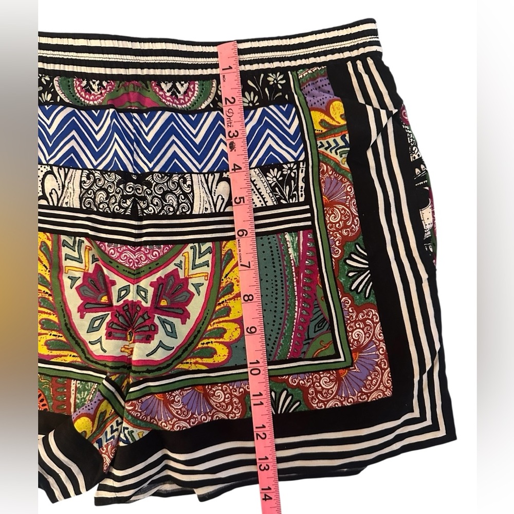 Anthropologie Colorful Patterned Women's Shorts - Picture 3 of 4